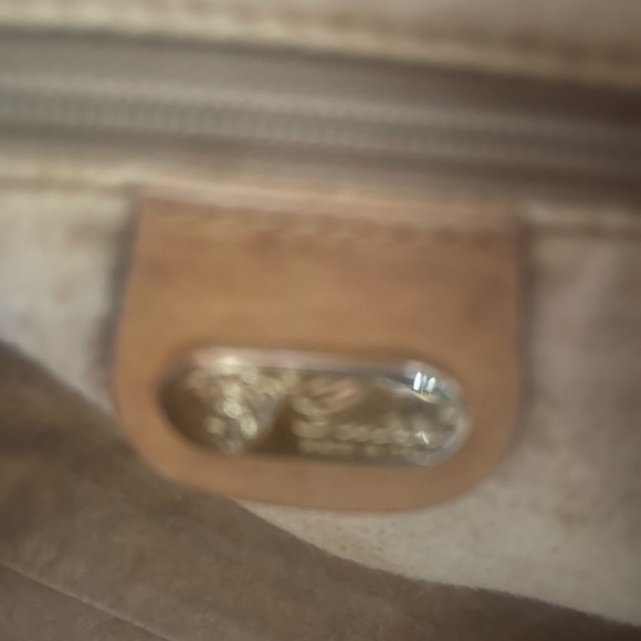 Authentic Gucci Vintage 👜👑 - Picture 5 of 14